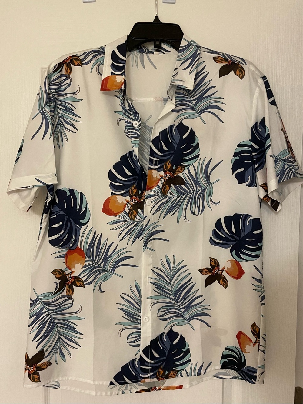 NWOT SHEIN Men’s White Short-Sleeve Tropical Print Button-Down Shirt size L